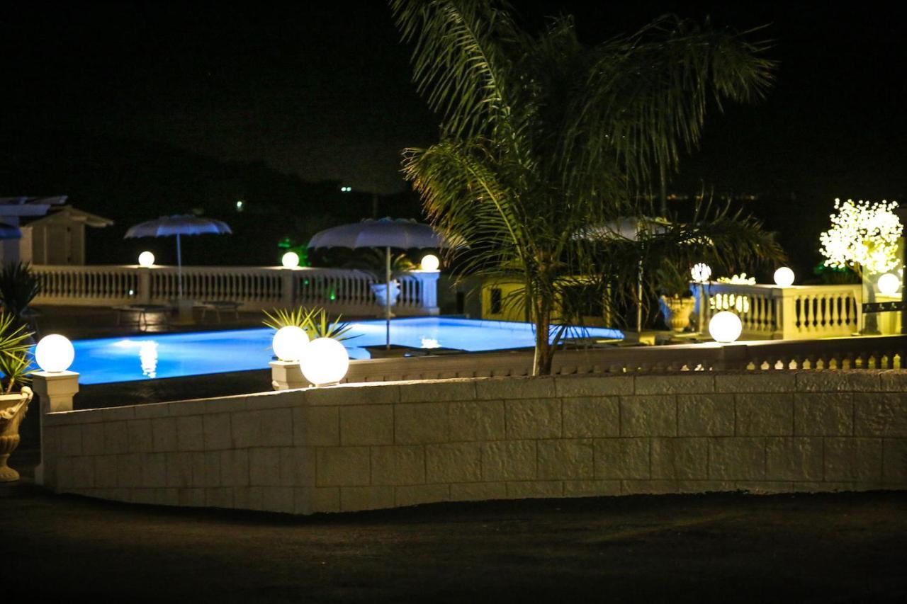 ليكاتا Villa La Perla المظهر الخارجي الصورة