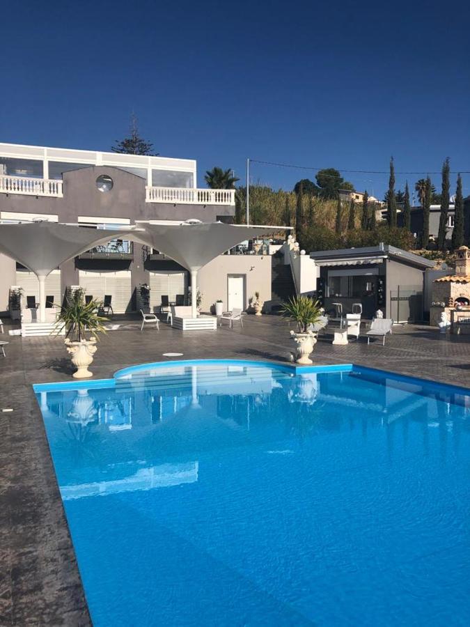 ليكاتا Villa La Perla المظهر الخارجي الصورة