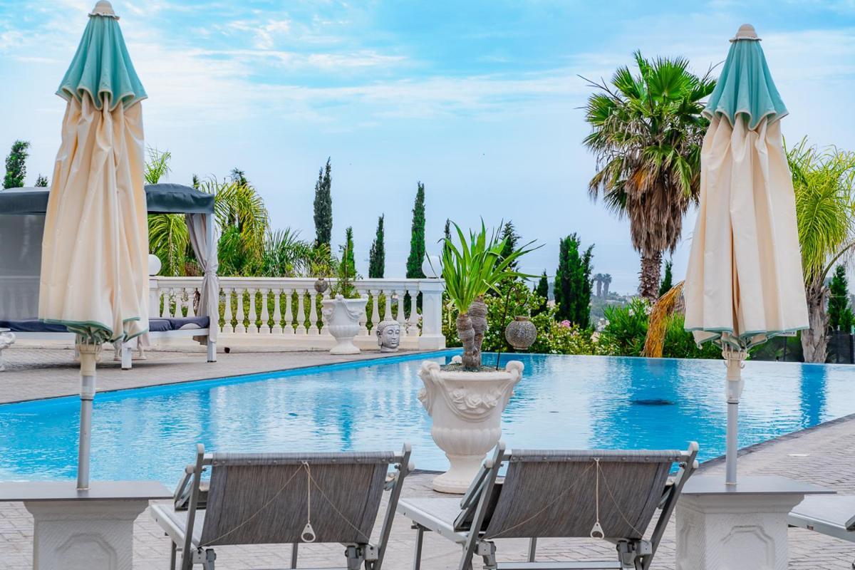 ليكاتا Villa La Perla المظهر الخارجي الصورة